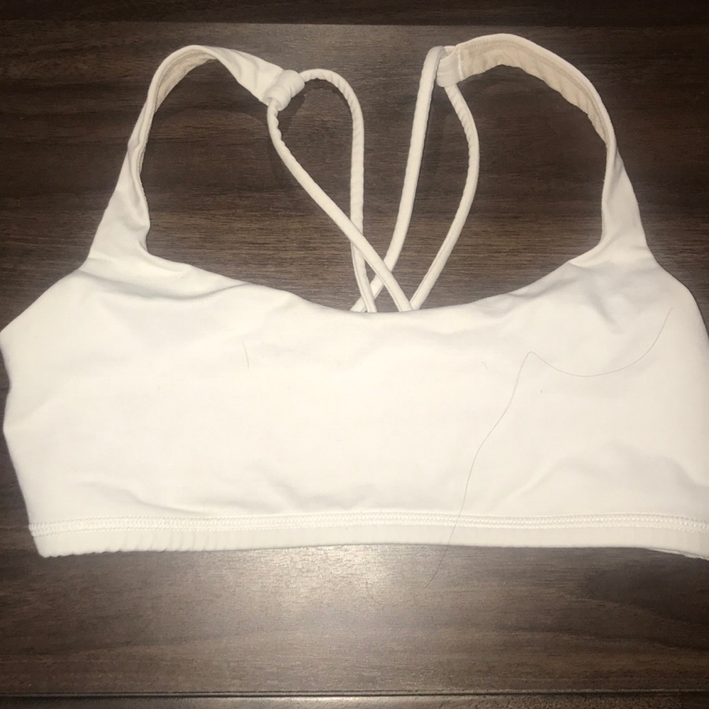 Lululemon Free To Be Bra